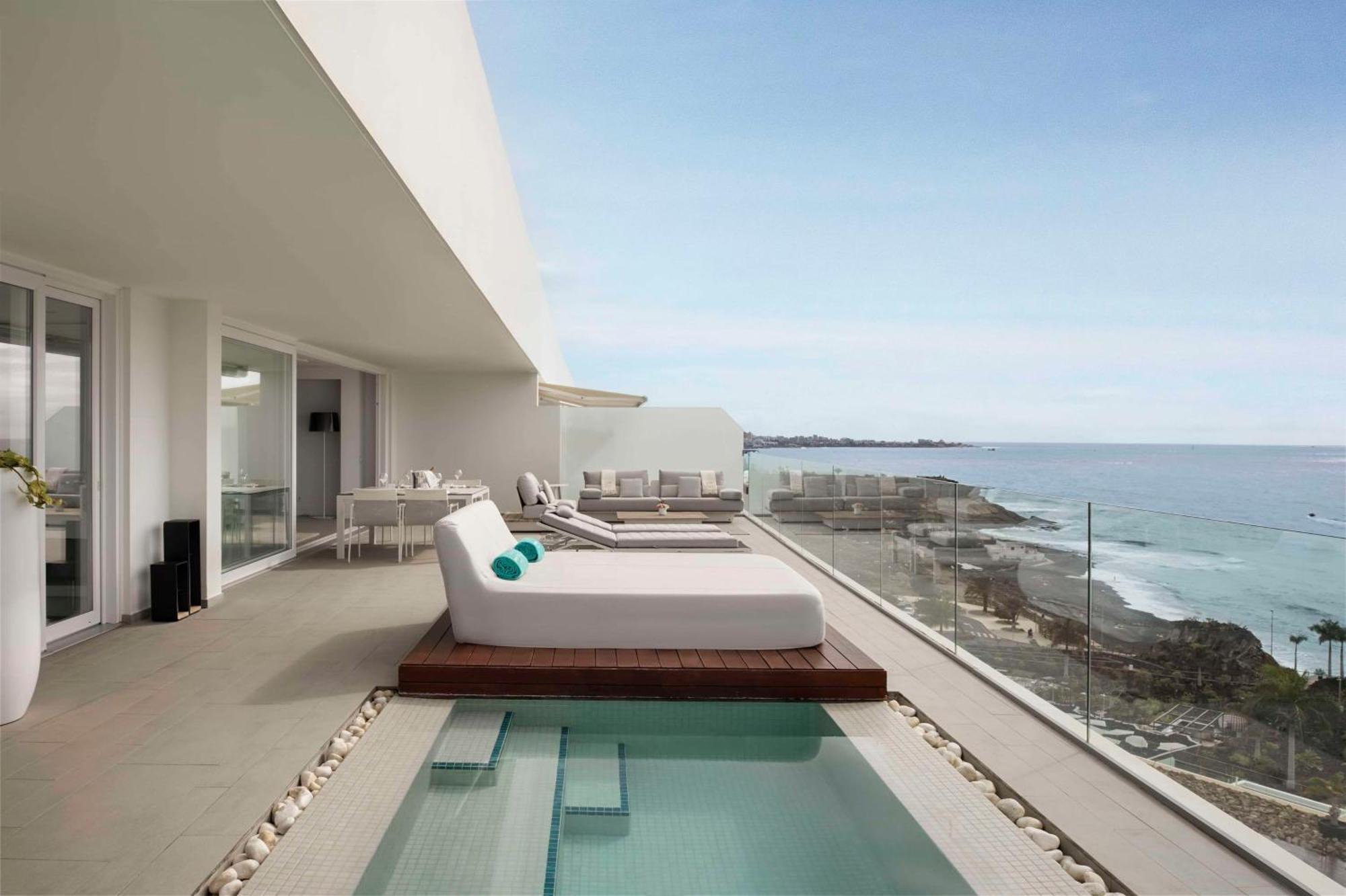 Royal Hideaway Corales Suites, By Barceló Group Costa Adeje (Tenerife)
