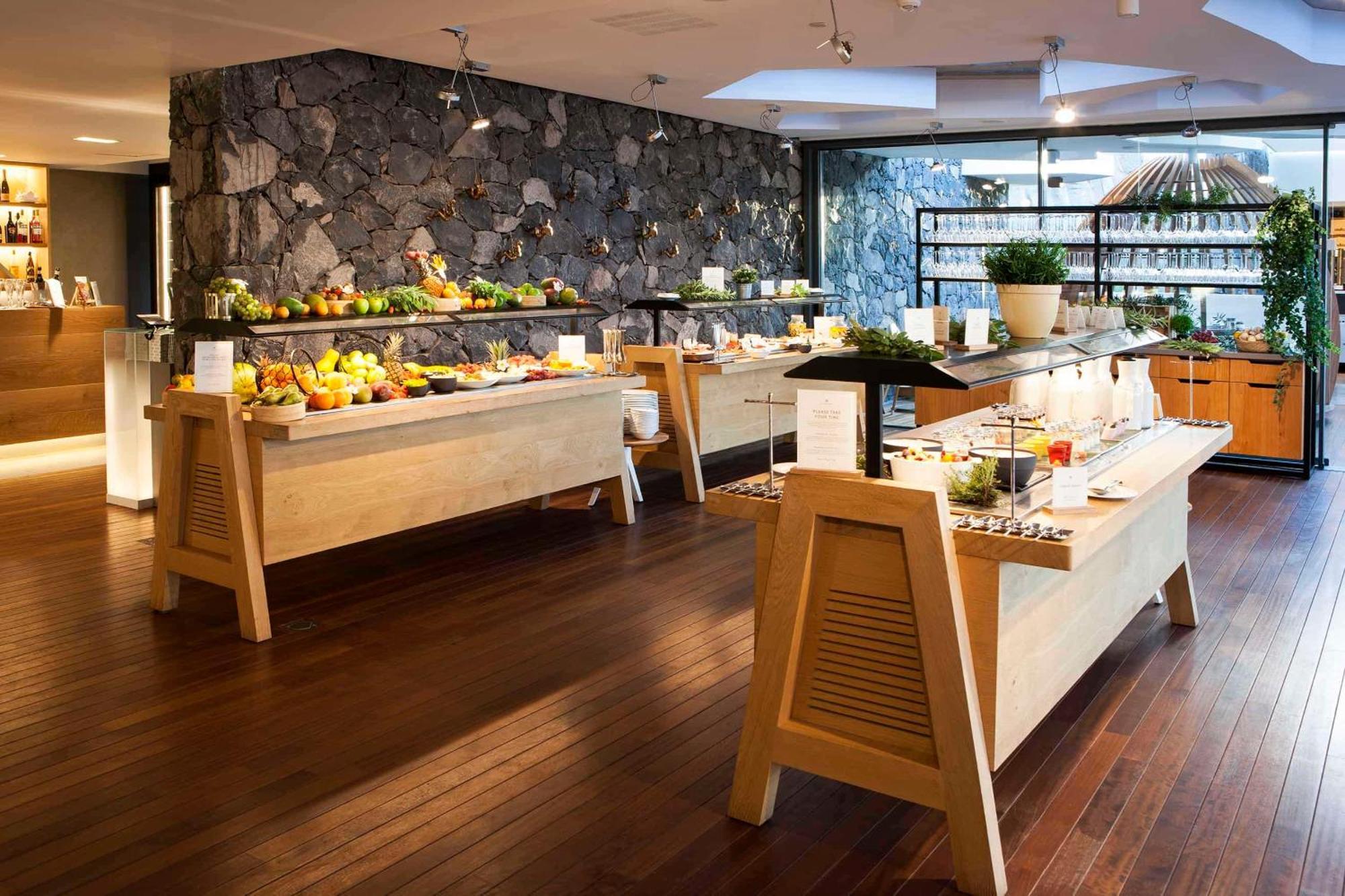 Hotel Royal Hideaway Corales Suites, By Barceló Group Costa Adeje (Tenerife)