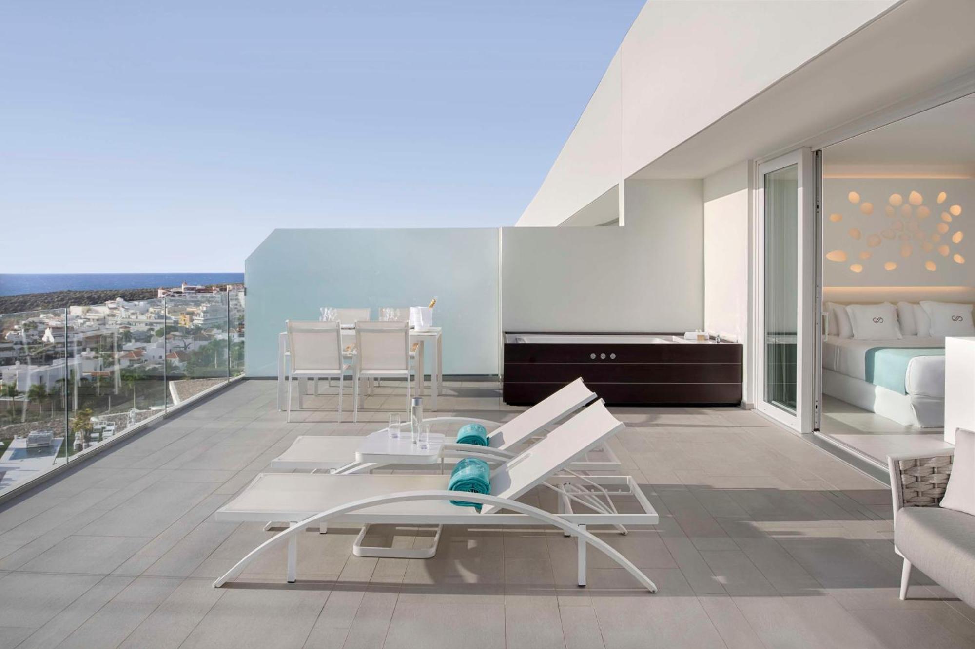 Hotel Royal Hideaway Corales Suites, By Barceló Group 5*